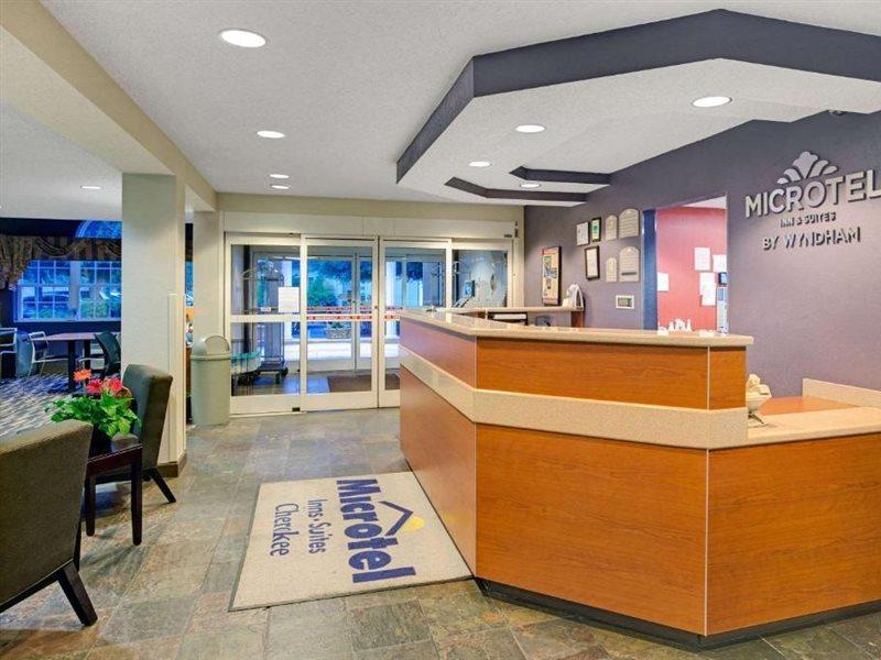 Microtel Inn & Suites By Wyndham Cherokee Dış mekan fotoğraf